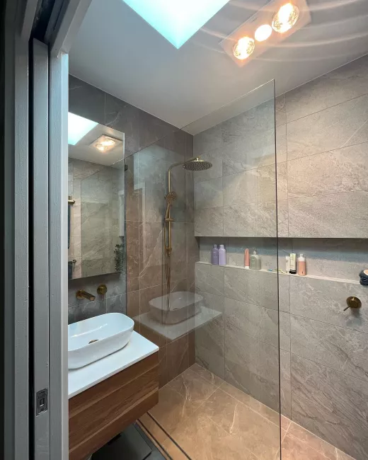 Garran Bathroom